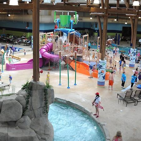 Soaring Eagle Waterpark And Hotel Mount Pleasant Buitenkant foto