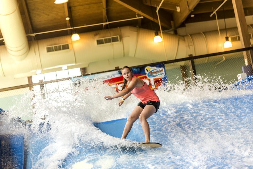Soaring Eagle Waterpark And Hotel Mount Pleasant Buitenkant foto