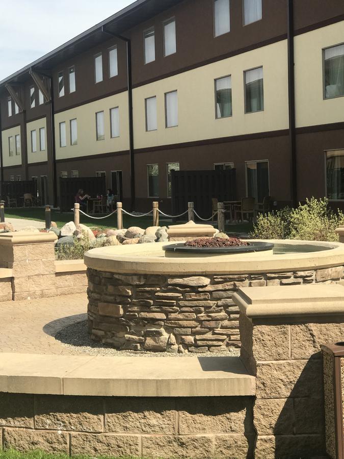 Soaring Eagle Waterpark And Hotel Mount Pleasant Buitenkant foto